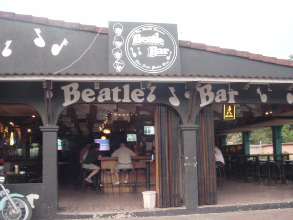 beatle-bar-costa-rica-jaco