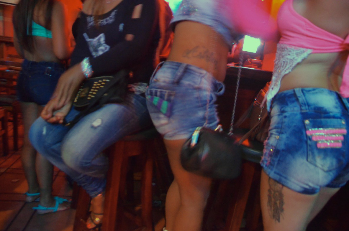 Rica bar costa girls 🌷 Eco